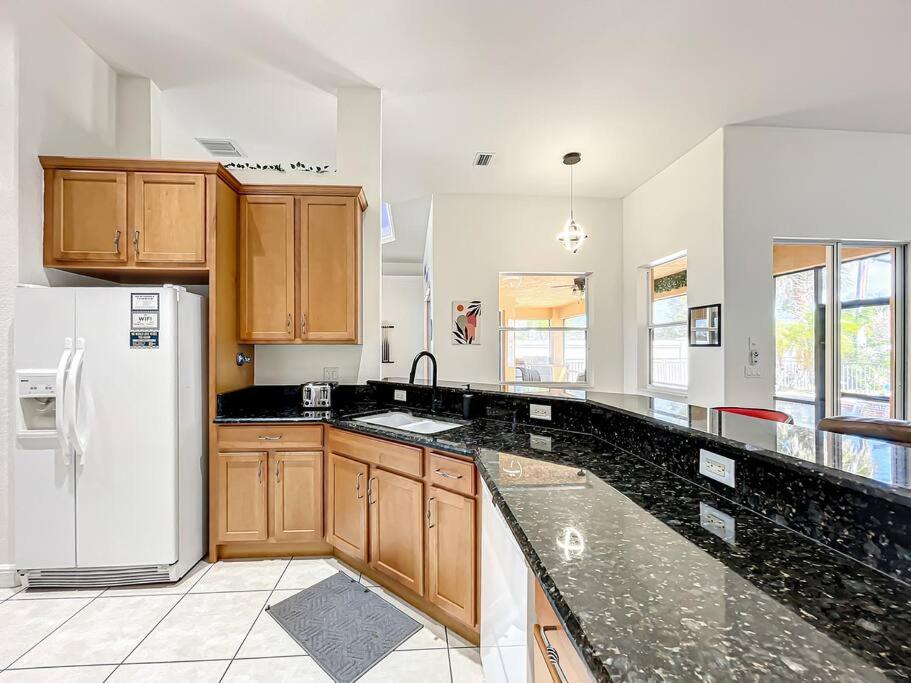 Discover Your Oasis: Tropical Haven In Central Psl Port St. Lucie Экстерьер фото